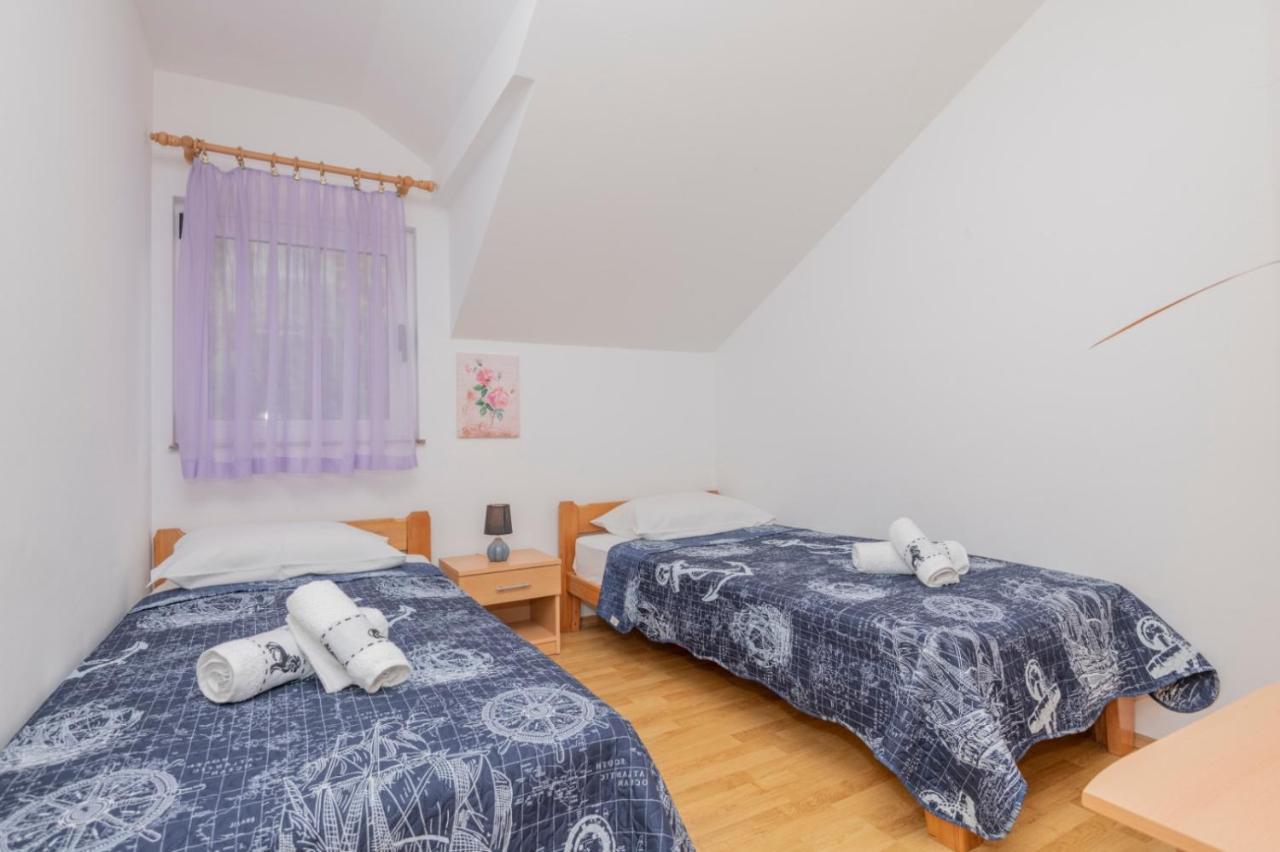 Apartments Zdravka Lokva Rogoznica Exteriér fotografie