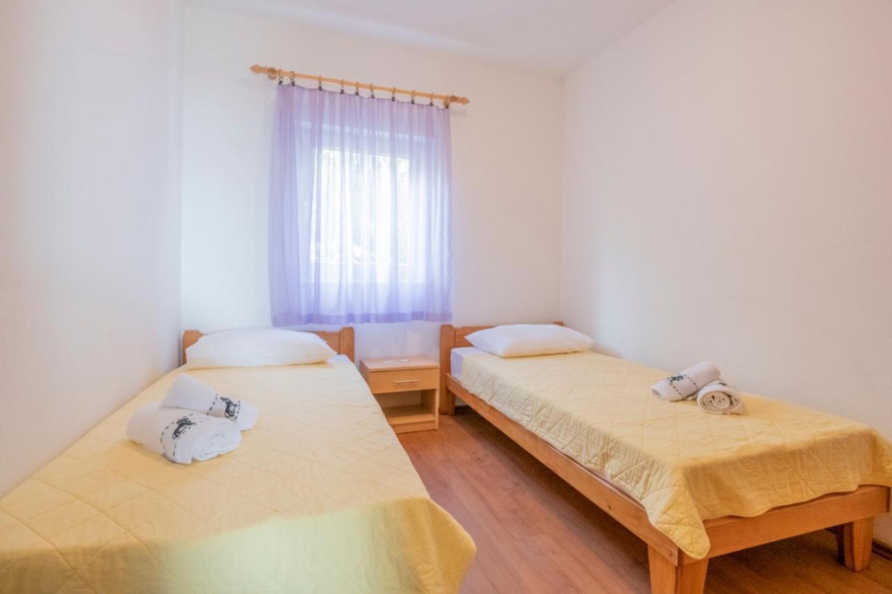 Apartments Zdravka Lokva Rogoznica Exteriér fotografie