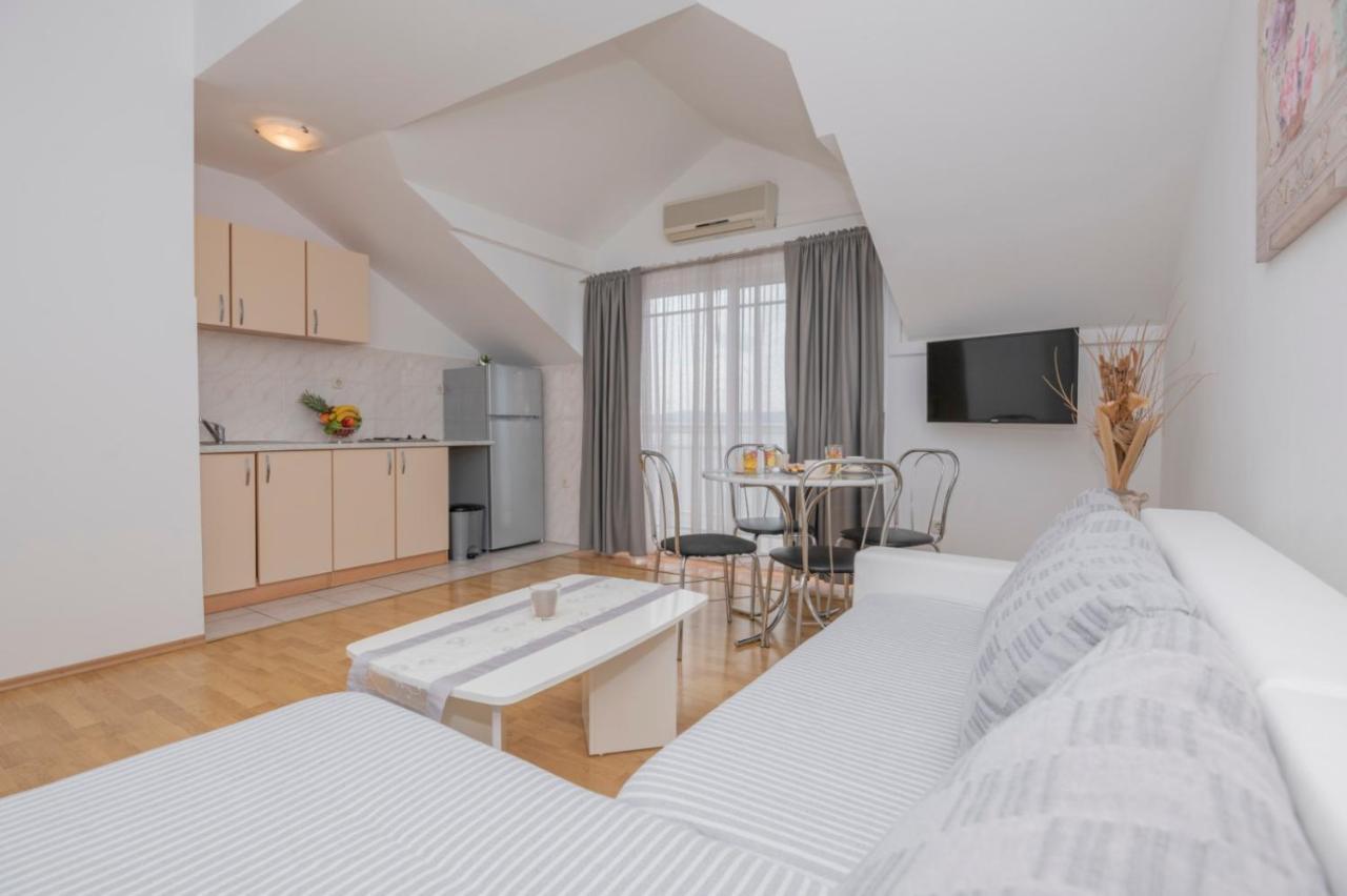 Apartments Zdravka Lokva Rogoznica Exteriér fotografie