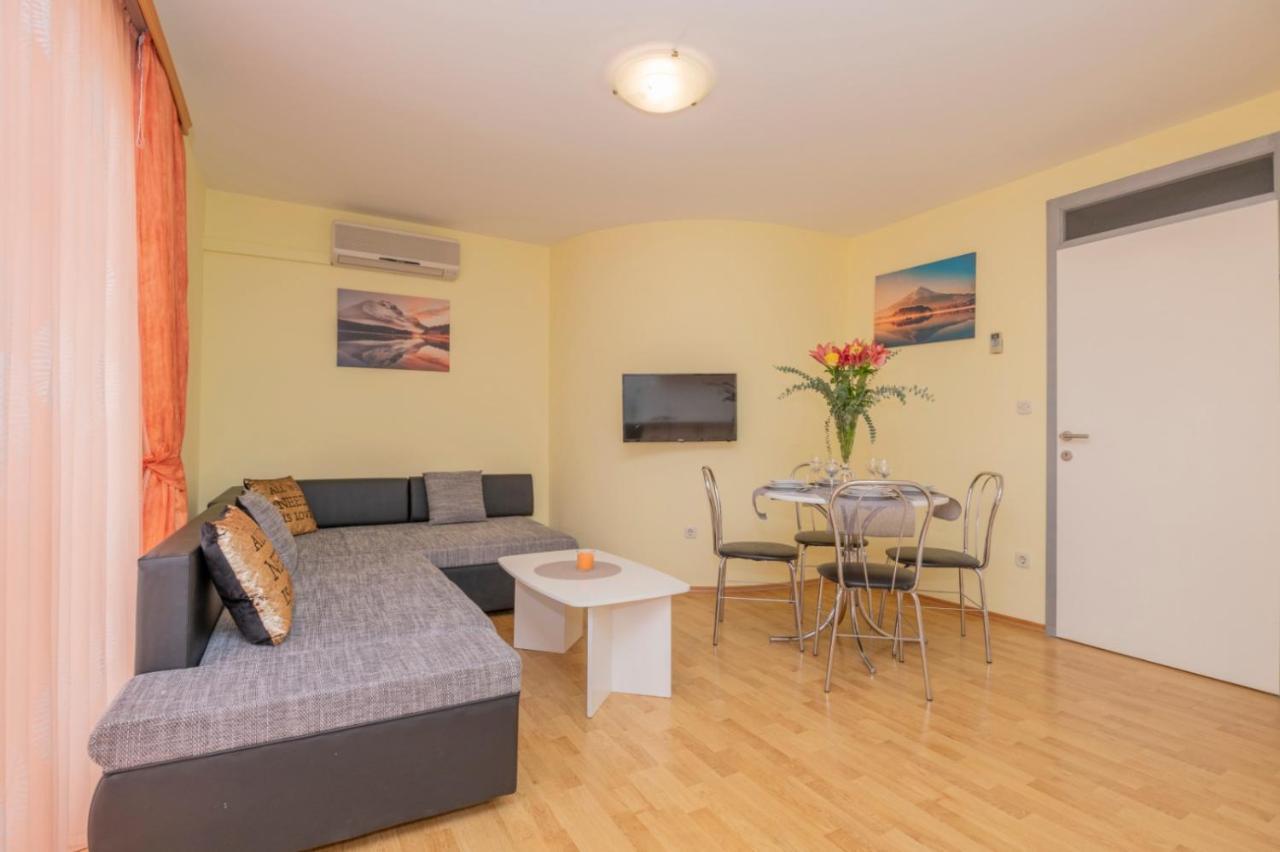 Apartments Zdravka Lokva Rogoznica Exteriér fotografie