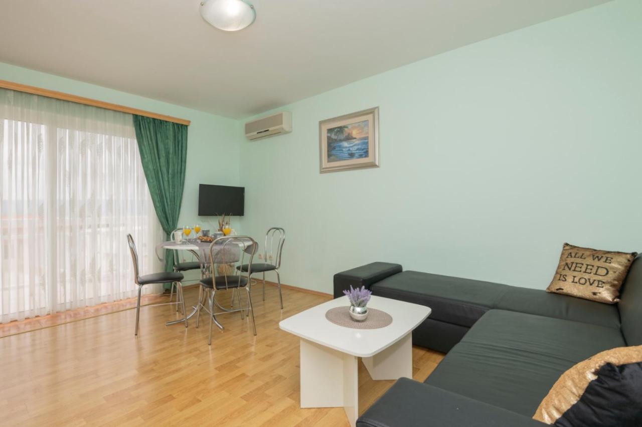 Apartments Zdravka Lokva Rogoznica Exteriér fotografie
