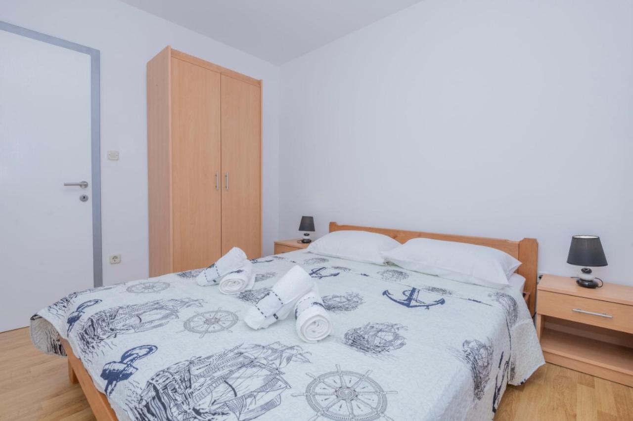 Apartments Zdravka Lokva Rogoznica Exteriér fotografie